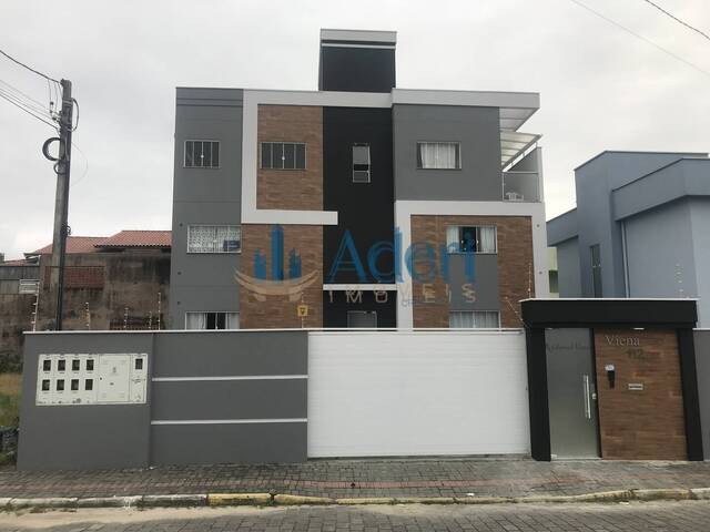 Apartamento para Locação em Navegantes - 2