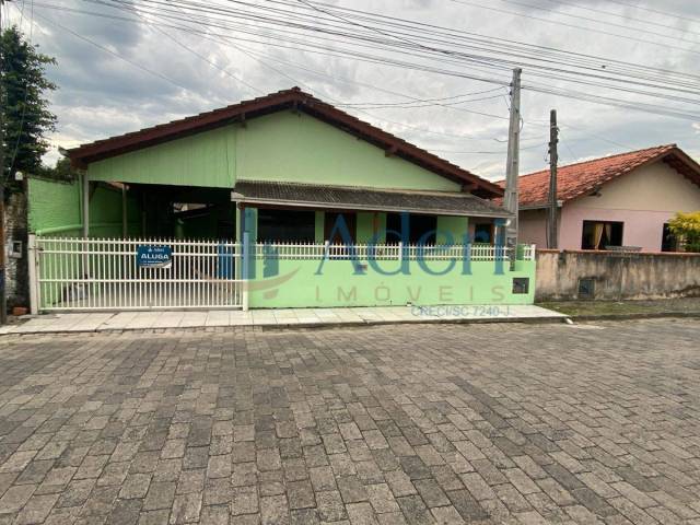 #211 - Casa para Locação em Navegantes - SC